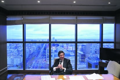 Jos&eacute; Ignacio Goirigolzarri, presidente de Bankia, en su despacho de Madrid.