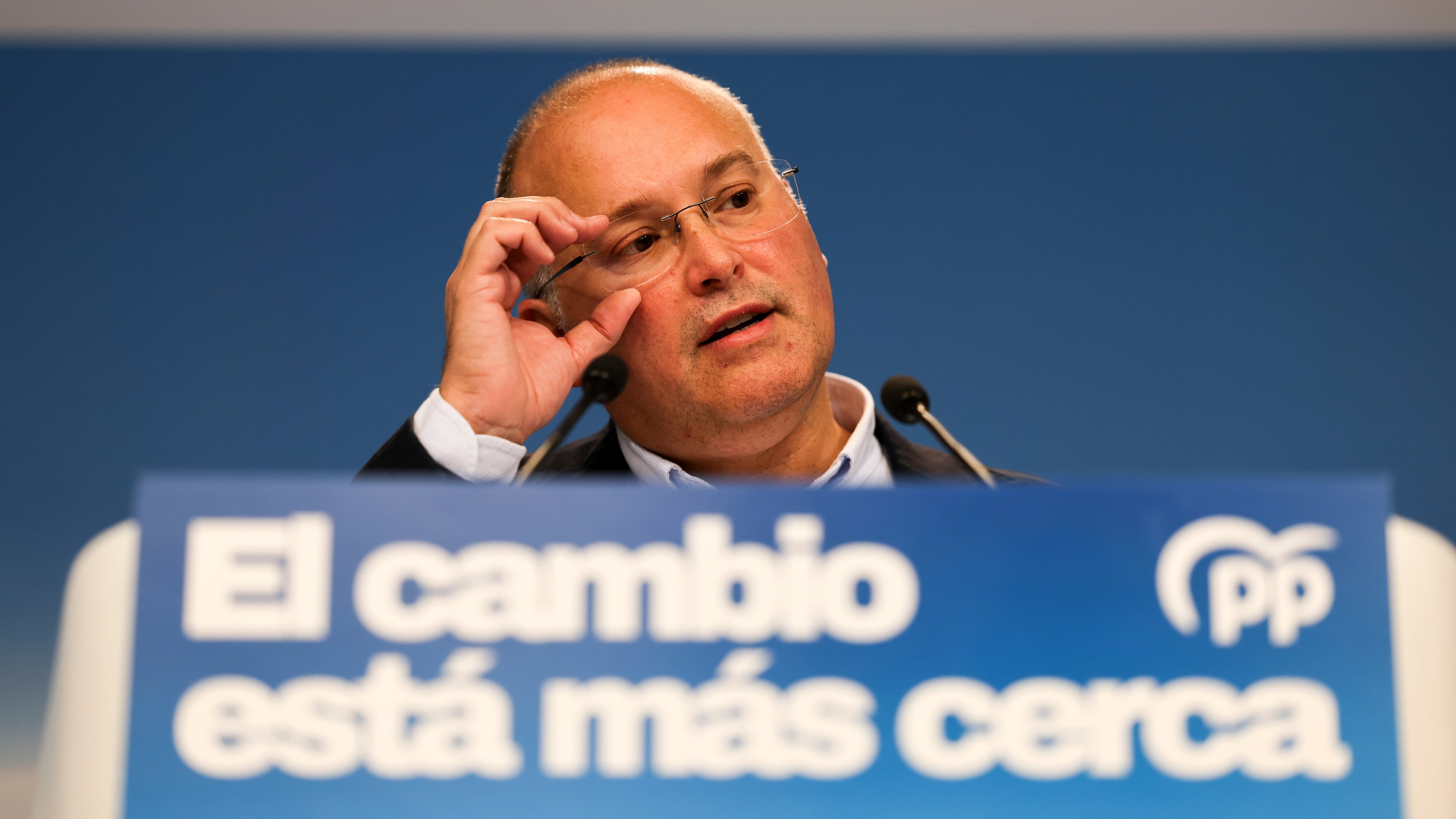La derecha pacta sus candidaturas en el Senado: el PP se retira en Gipuzkoa, Girona y Tarragona y Vox en otras seis provincias