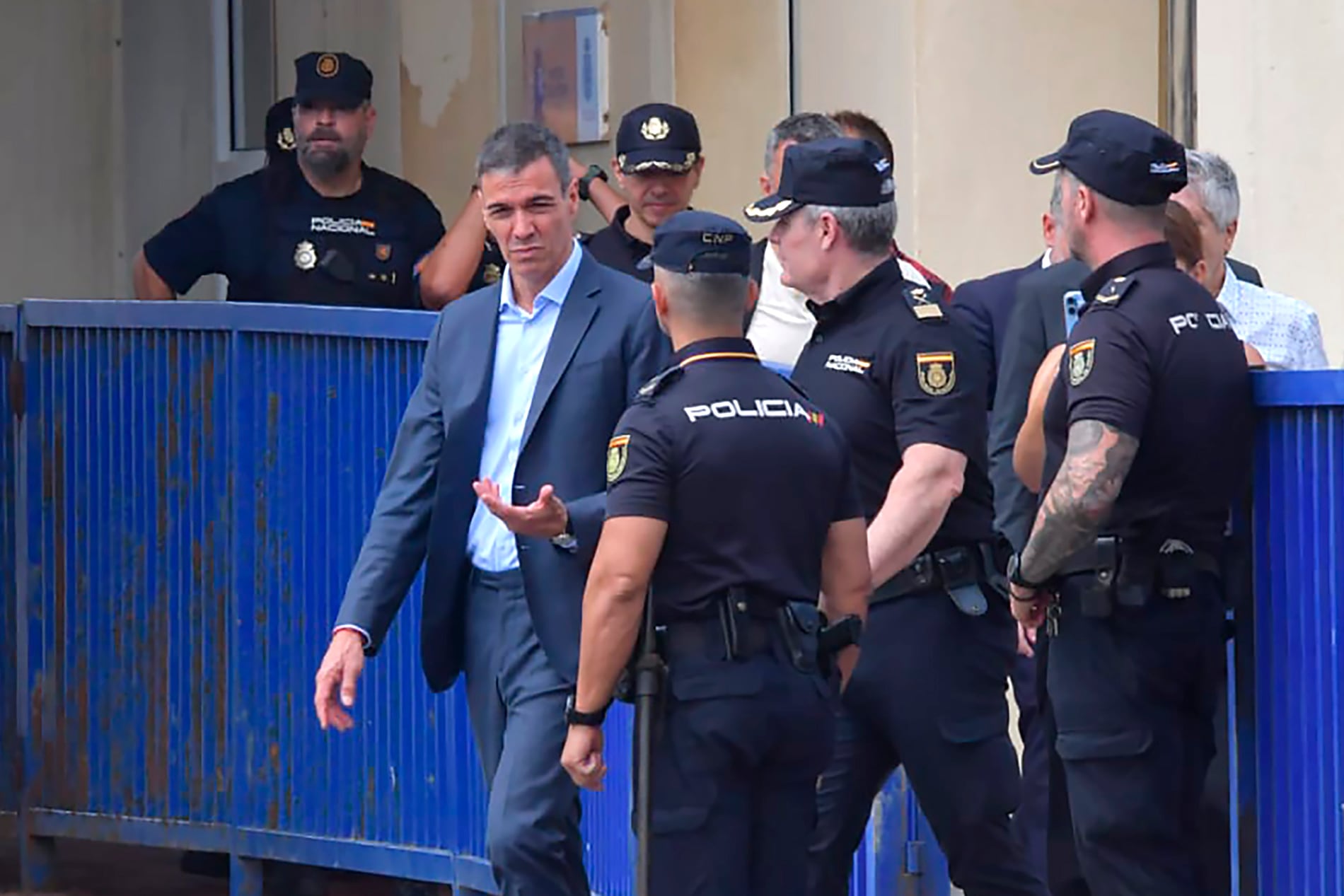 Última hora de la entrada de inmigrantes a Ceuta, en directo | Más de 40.000 inmigrantes han entrado de manera irregular en Ceuta, según las primeras estimaciones