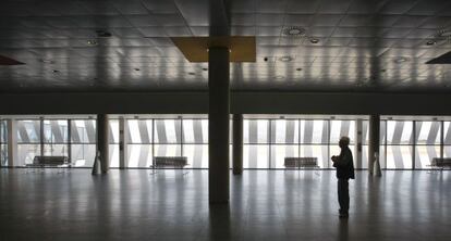 Interior del aeropuerto de Castell&oacute;n, que gasta 7.700 euros al mes en electricidad.