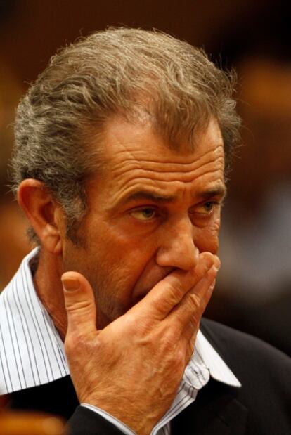 El actor y director estadounidense Mel Gibson en el juicio en su contra por agresión a su expareja.