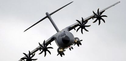 Un avión militar A400M.