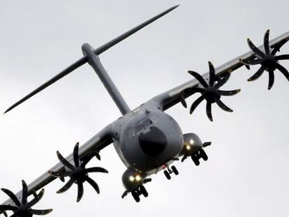 Un avión militar A400M.