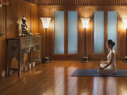 Reuniones de trabajo entre clases de yoga