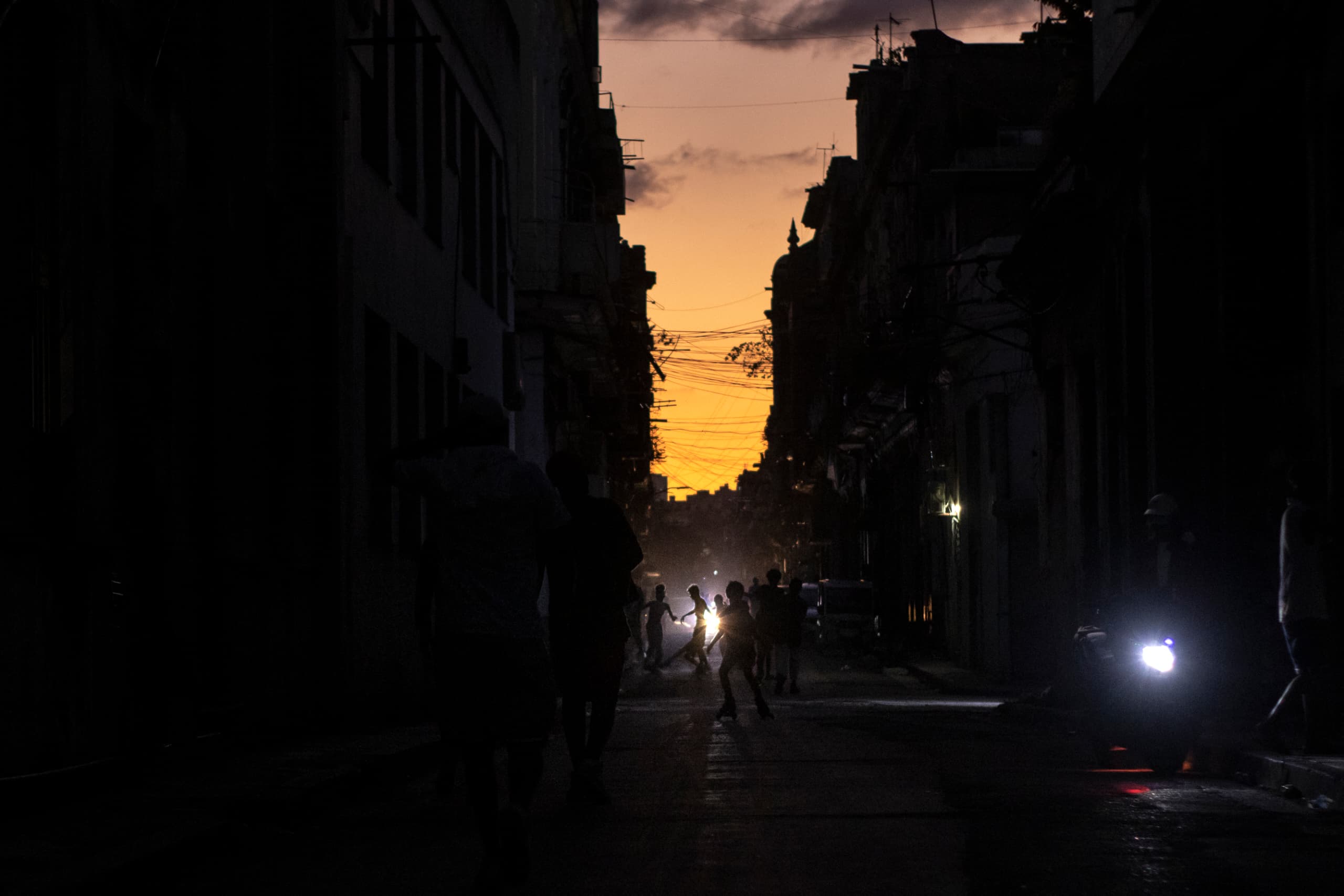 Apagón en las calles de La Habana, en marzo de 2025.