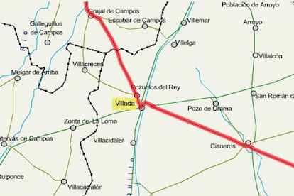 Un tren Intercity que cubría el trayecto A Coruña/Vigo-Bilbao/Hendaya ha descarrilado a la altura de Villada, a unos 30 km de Palencia.