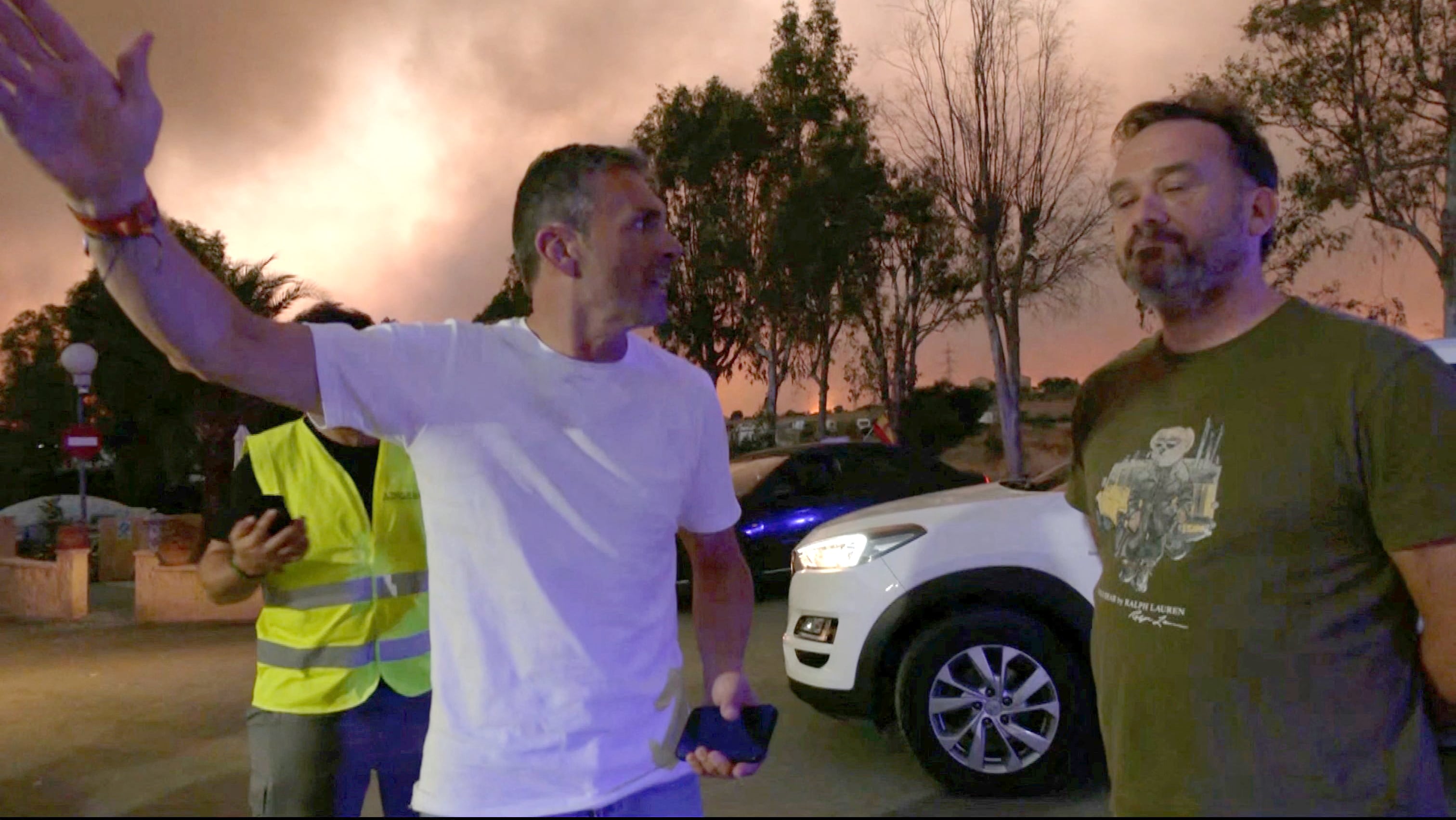 El lamento del alcalde de Los Gallardos tras una noche entre las llamas: “Parece que ha caído una bomba”