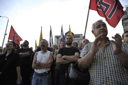 Simpatizantes del partido neonazi Amanecer Dorado durante un mitin en Salónica realizado esta semana.