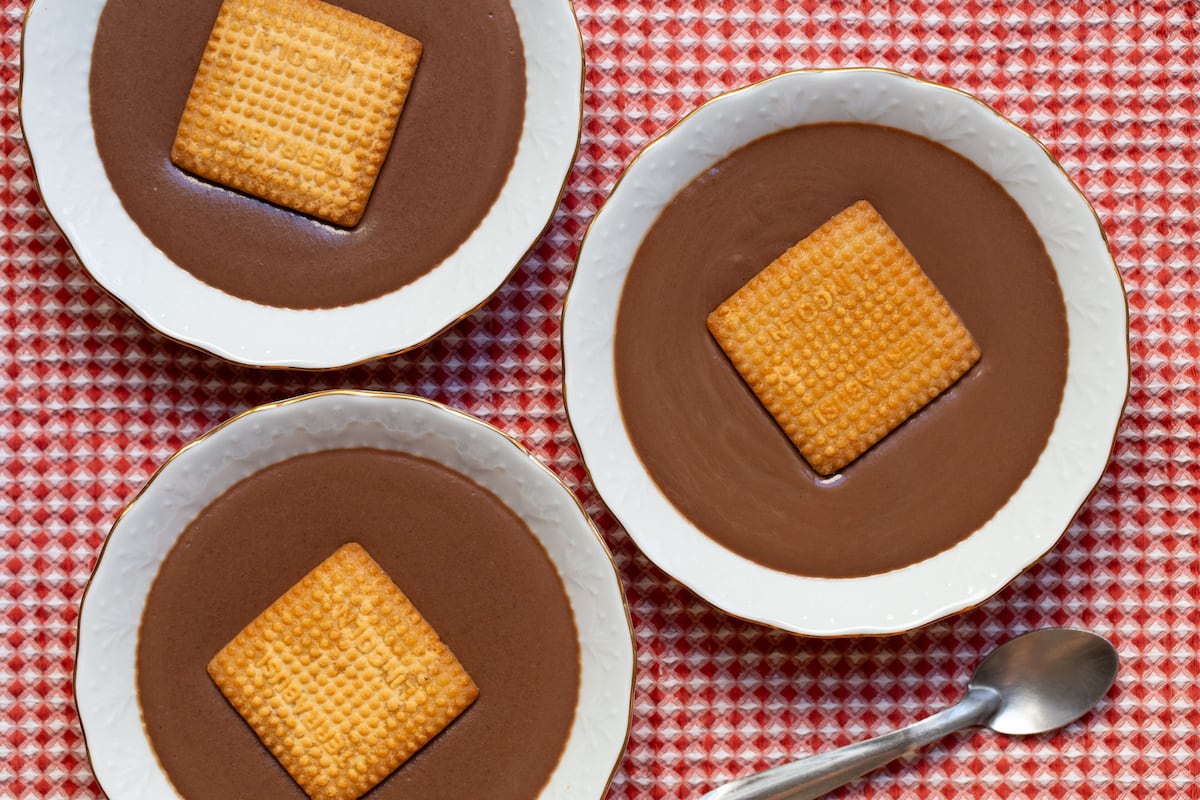 Natillas de chocolate, un postre de siempre sin complicaciones