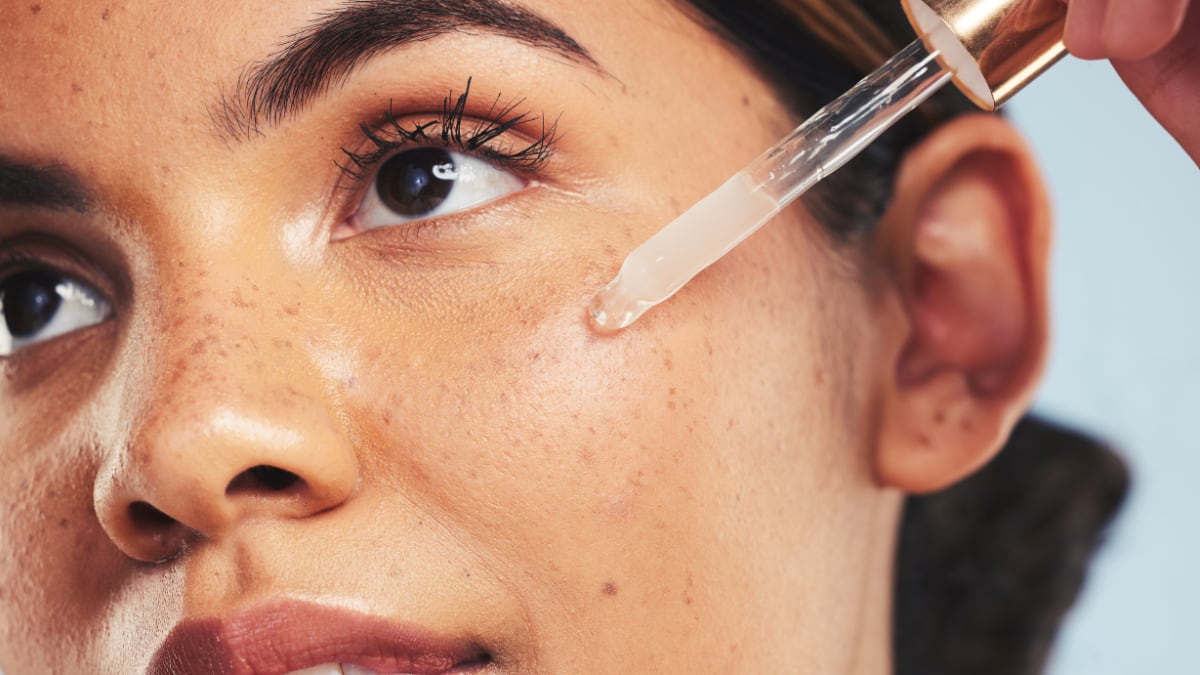3 sérums faciales ideales para pieles con acné y rojeces (son orgánicos y de calidad)