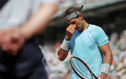 Nadal reacciona tras un punto durante la final masculina de Roland Garros 2014.