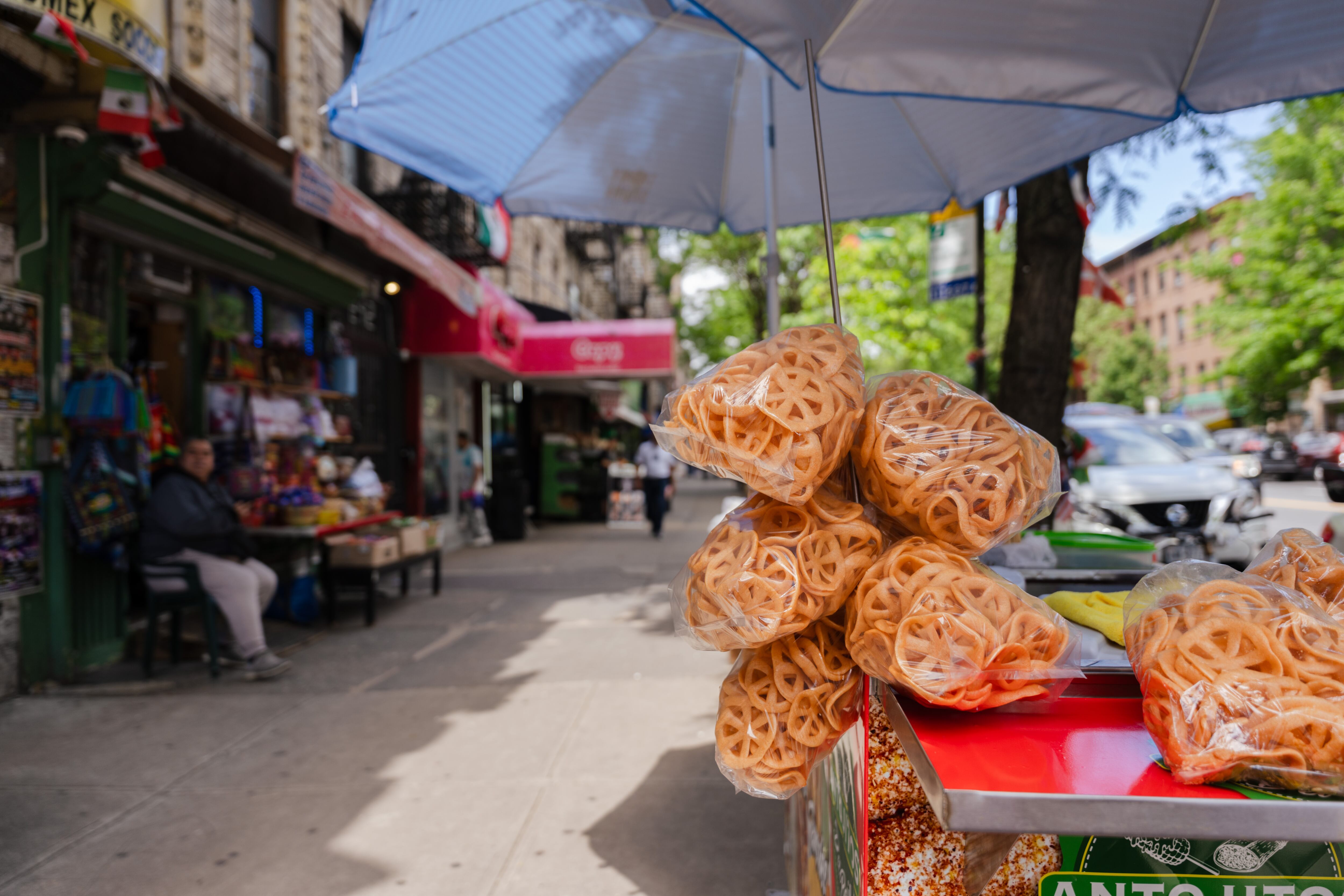 Una calle de 'Little Mexico' en Harlem, Nueva York.