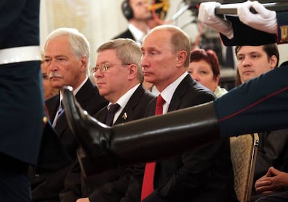 Putin en su segunda época como jefe de Gobierno, en 2011, tras ceder el cargo de presidente a Dmitri Medvédev al no poder presentarse a un tercer mandato consecutivo.