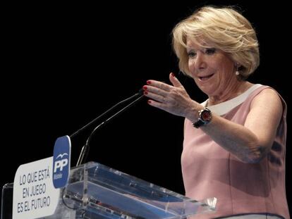 Esperanza Aguirre, durante el mitin de Móstoles.