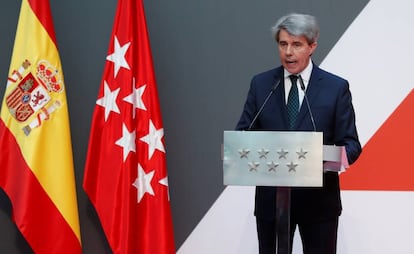 El presidente en funciones de la Comunidad de Madrid, Angel Garrido, durante su intervención en el acto conmemorativo de la Fiesta del Dos de Mayo.