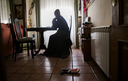 A woman suffering from fuel poverty in Madrid.