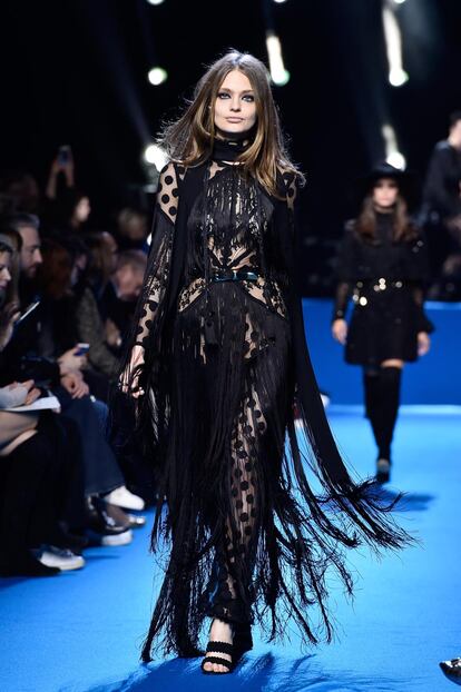 Elie Saab : Runway &#8211; Paris Fashion Week Womenswear Fall/Winter 2016/2017