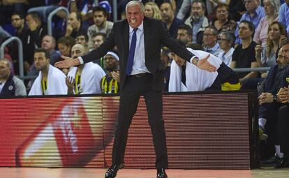 Obradovic, en el Bar&ccedil;a-Fenerbahce.