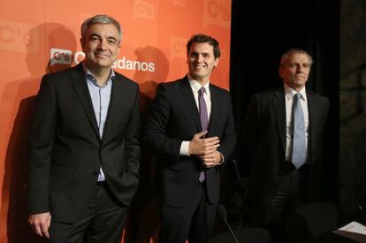 Luis Garicano, Albert Rivera i Manuel Conthe, en una imatge d'arxiu.