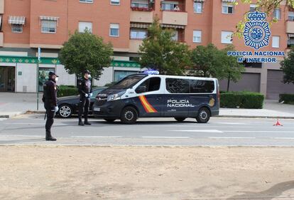 Fotografía de archivo de un control de Policía Nacional del pasado 23 de junio.