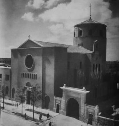 La Iglesia del Espíritu Santo, proyectada por Miguel Fisac, en Madrid.