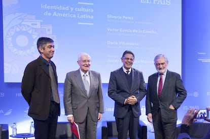 Javier Rodríguez Marcos, Silverio Pérez, Víctor García de la Concha y Darío Villanueva en una edición anterior del CILE. 