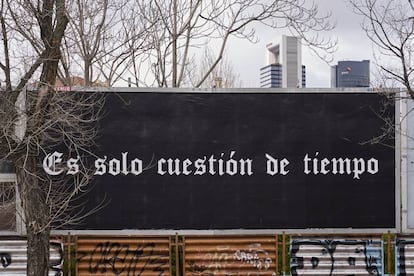 'It’s Just a Matter of Time', de Félix González-Torres (1992).