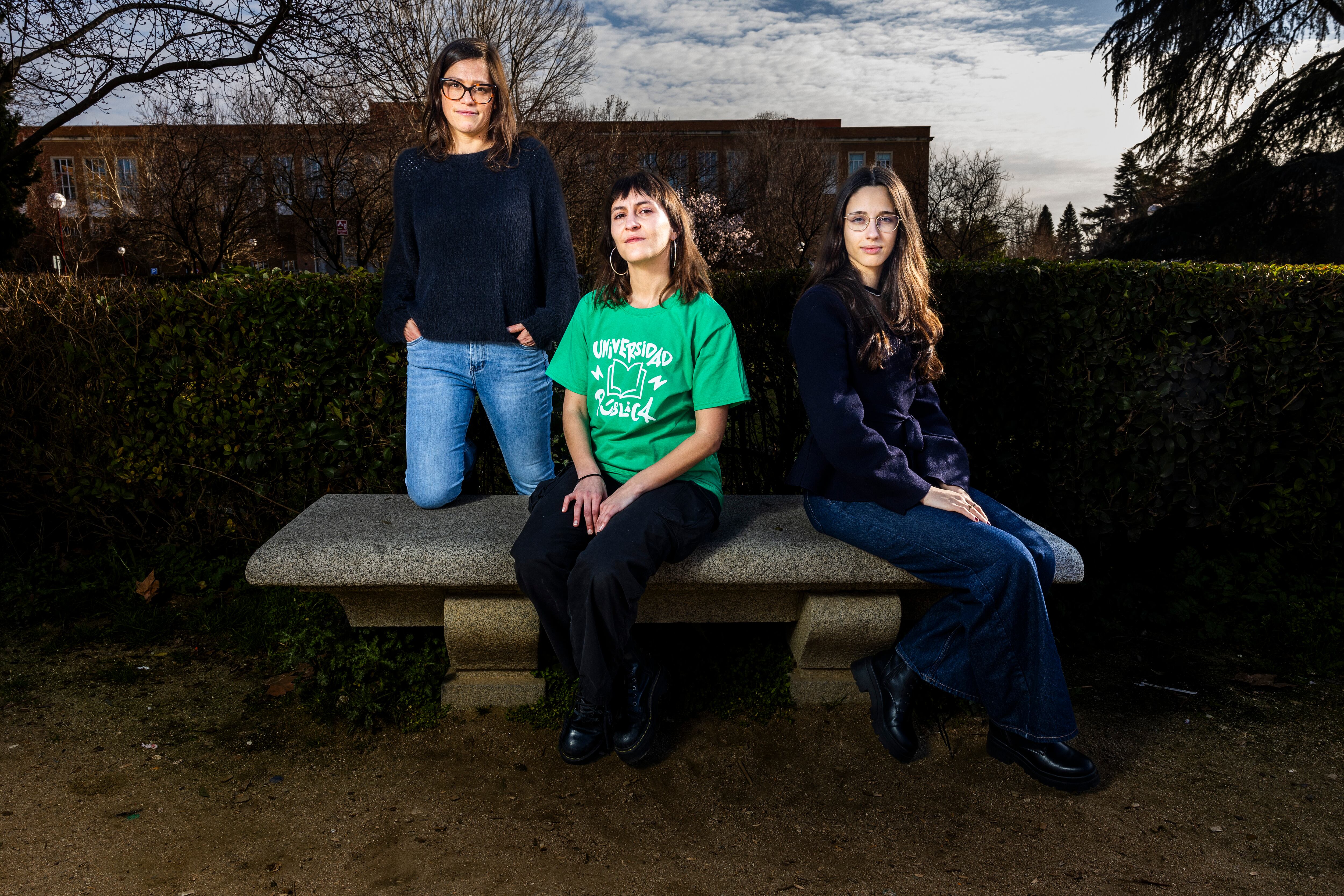 Los recortes de Ayuso en la universidad: merma en los laboratorios, menos optativas, sin libros, sin congresos y con goteras