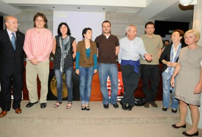 Gregorio Álvarez, José María Fernández Seijo, Clara Penín, María Calvo, José Luis Ramírez, José Manuel Balerdi, Urko Jiménez, Francisca Arce y Alicia Millán (de izquierda a derecha), conforman el nuevo secretariado de JpD que resultó elegido ayer en Bilbao.