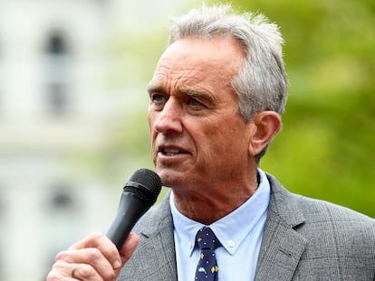 Bobby Kennedy Jr. participa en un acto en mayo de 2019 ante el Capitolio de Albany (Nueva York).