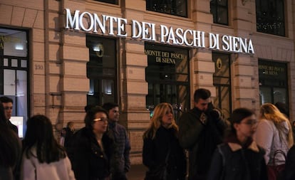 Una oficina del banco italiano Monte dei Paschi.