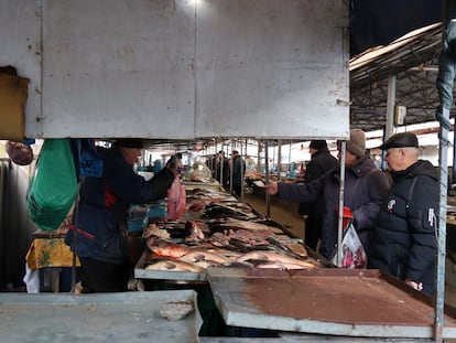 Mercado de Zaporiyia, en el sureste de Ucrania, este sábado 16 de diciembre.