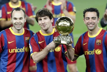 Iniesta, Messi y Xavi, últimos finalistas del Balón de Oro.