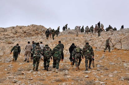 Soldados del r&eacute;gimen sirio retoman posiciones en Palmira el 2 de marzo de 2016.