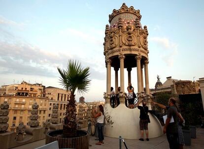 La terraza acoge el templete que se reconstruyó en la década de 1980.