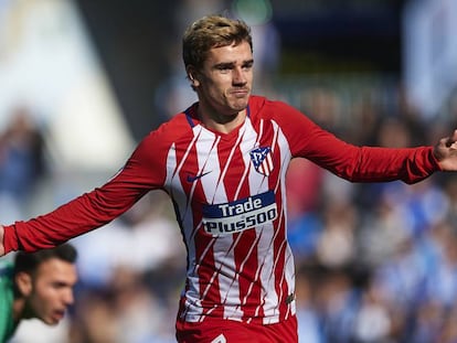 Griezmann celebra su gol en La Rosaleda.