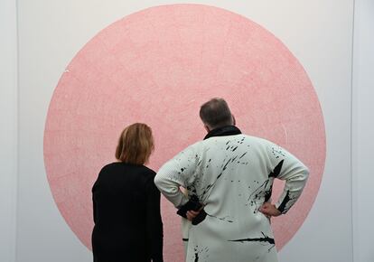 Una obra del artista Waqas Khan, expuesta este jueves en la feria Frieze de Londres.