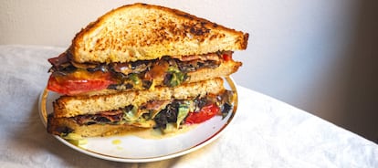 A BLT sandwich.