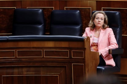 Nadia Calviño, vicepresidenta económica, este miércoles durante la sesión de control al Gobierno en el Congreso.