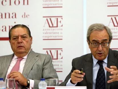 Vicente Boluda, presidente de AVE, a la izquierda este jueves.