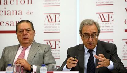 Vicente Boluda, presidente de AVE, a la izquierda este jueves.