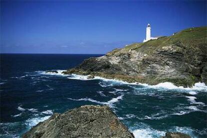 El faro de Trevose (Cornwall), al suroeste de Inglaterra.