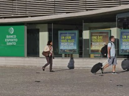 Una oficina del Esp&iacute;rito Santo en Lisboa (Portugal)