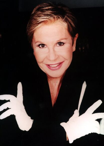 Lina Morgan, en una imagen promocional del programa 'Academia de baile Gloria', de TVE.