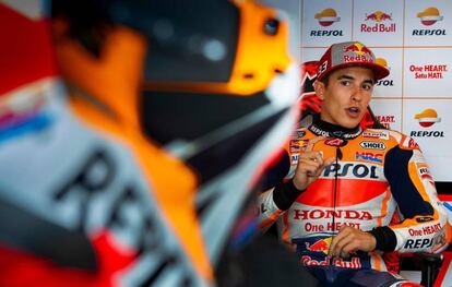 Márquez, en el box de Honda en el circuito de Sachsenring.