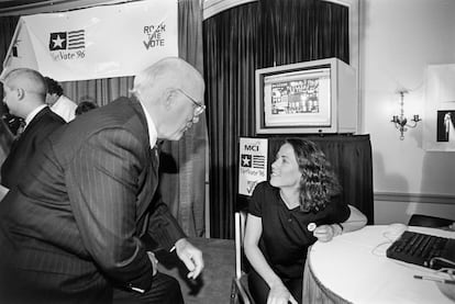 Sheryl Crow talks with Democratic politician Patrick Leahy, in an image from the 1996 presidential campaign.