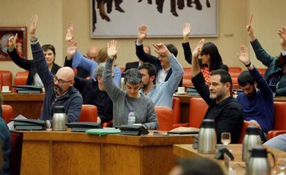 Un momento de la reunión de la Diputación Permanente celebrada este miércoles en el Congreso.