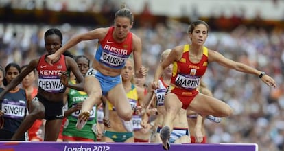 Diana Martin, durante la serie de 3.000m obstáculos en los Juegos de Londres 2012.