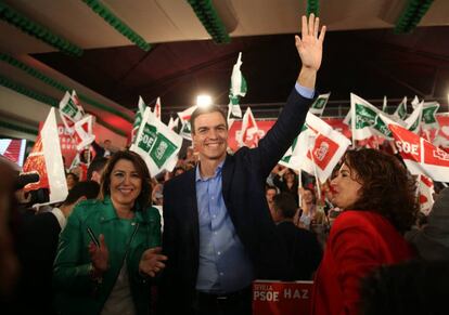 Arranque de campaña de Pedro Sánchez en Dos Hermanas (Sevilla) junto a Susana Díaz y María Jesús Montero.