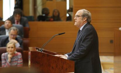 El portavoz del PSOE madrileño, Ángel Gabilondo, en la Asamblea de Madrid